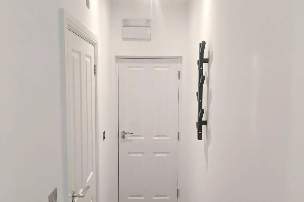 New Apartment - Offline Bookings On 079-504-13594 Bradford